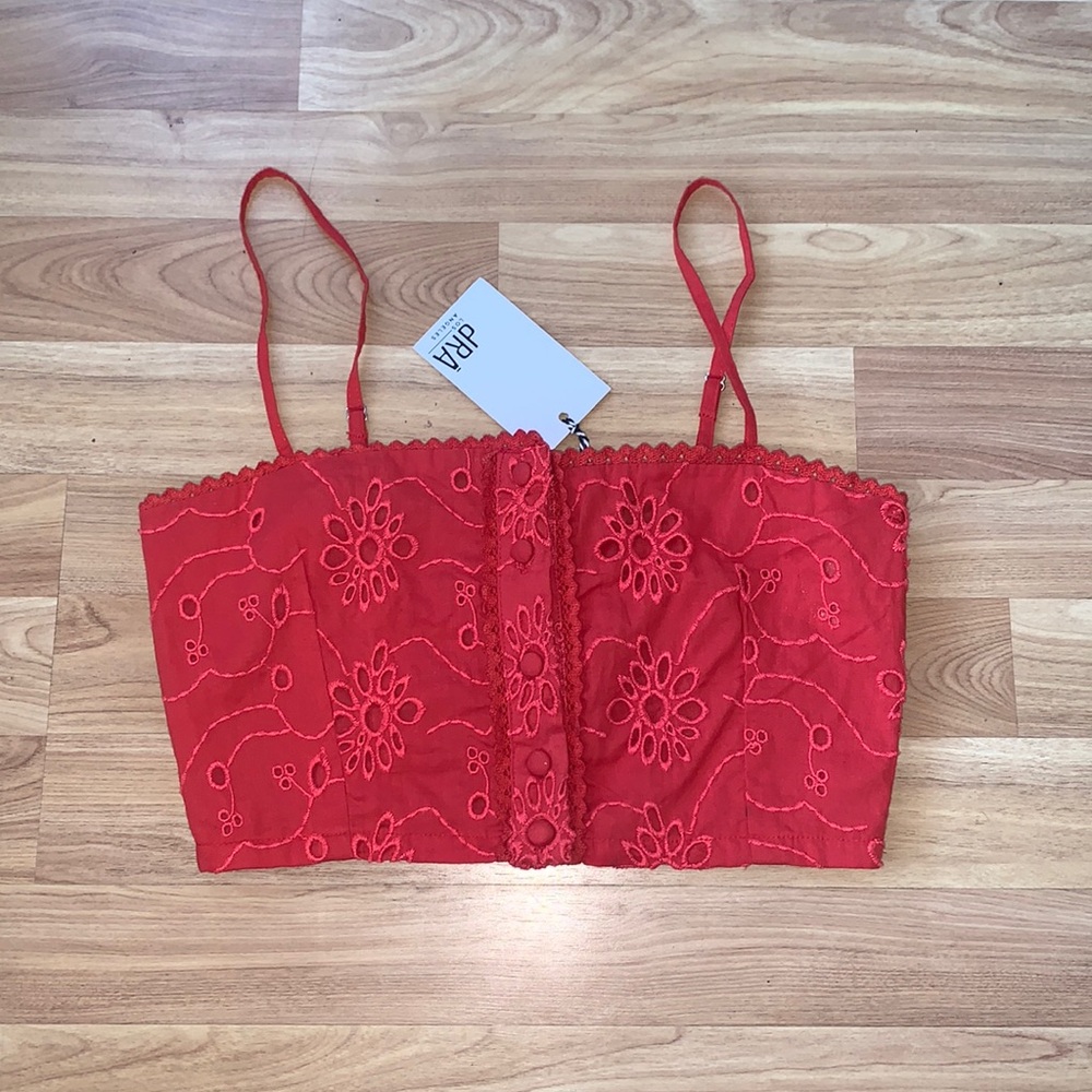 DRA | Embroidered Button Top Size XS